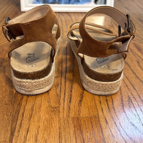 Art Class Sandals - Kids 4/Women’s 6 - Picture 5 of 6